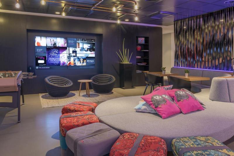 Moxy Milan Linate Airport Hotell Segrate Exteriör bild